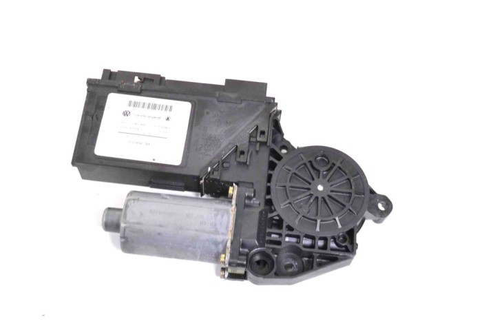 Motor macara geam ușă dreapta spate PORSCHE CAYENNE 9PA 2003 OEM: 7L0959794 11770180