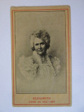 Cumpara ieftin Foto pe carton 104x67 mm cu regina Elisaveta cca 1900,verso reclama franceza, Alb-Negru, Europa, Monarhie
