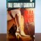 Erle Stanley Garner &ndash; The D.A. Breaks An Egg (in limba engleza)
