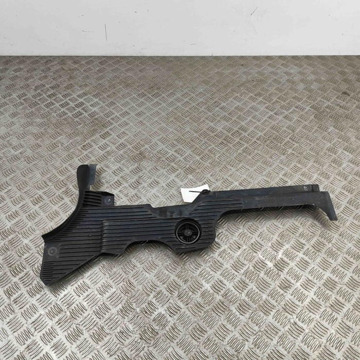 Scut motor dreapta spate PORSCHE MACAN 95B 2015 OEM: 95B825282B,95B.825.282.B