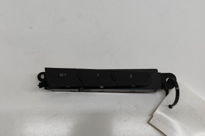 Buton de control scaun dreapta AUDI Q8 E-TRON Sportback 2024 OEM: 4K0959770 31195026 foto