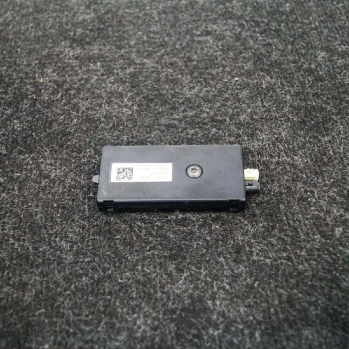 Amplificator de antena BMW X5 F15, F85 2013 OEM: 9270482 | 2460300