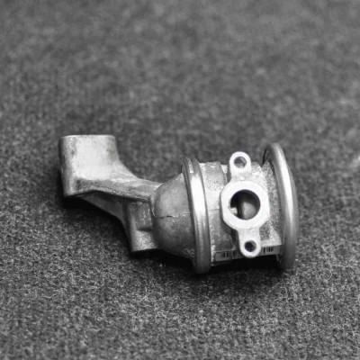 Supapa EGR AUDI A5 Cabrio 8F7 2012 OEM: 06E131102B foto