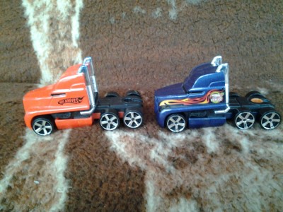 Hot Wheels camioane 10 cm jucarii copii foto