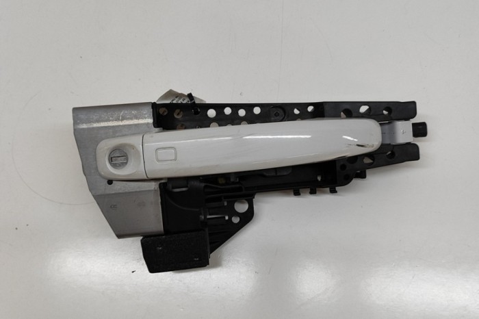 M&acirc;ner exterior ușă dreapta față AUDI A1 8X1, 8XK 2015 OEM: 8T2837886B | 31647840