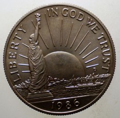 C.247 USA SUA LIBERTY CENTENNIAL 1/2 HALF DOLLAR 1986 D AUNC