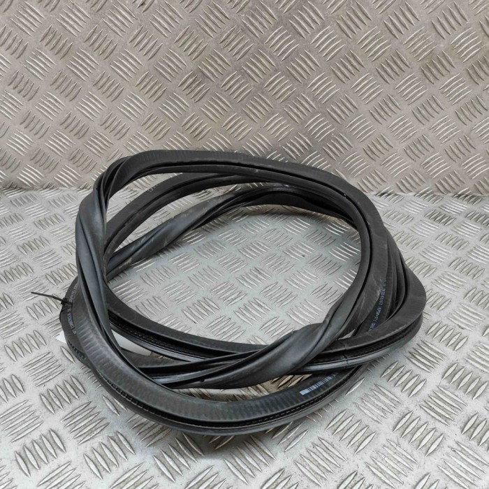 Garnitura ușă st&acirc;nga spate VW ID.4 E21 2023 OEM: 11A867913B