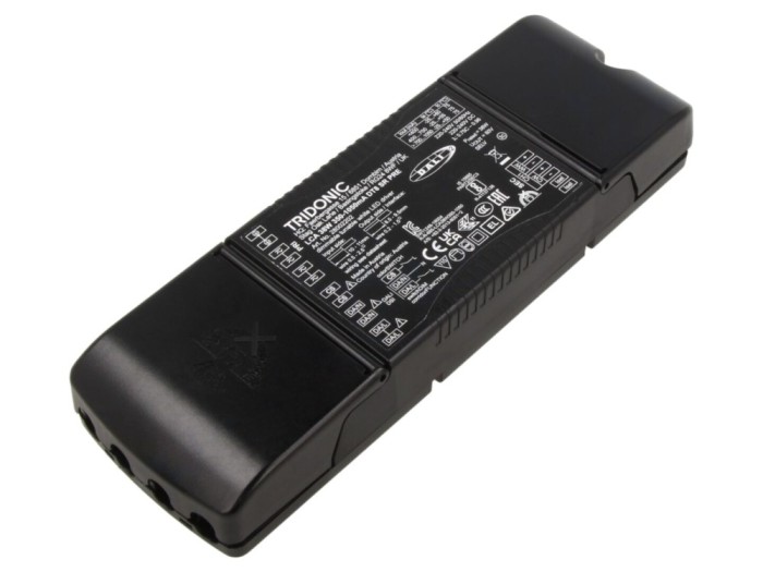Alimentator pulsatoriu pentru LED