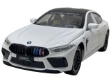 Macheta metal replica BMW M8 alb cu lumini si sunet, deschide usi, portbagaj si capota 1/24