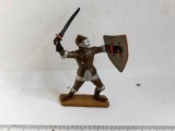 bnk jc Starlux - soldat medieval cu sabie si scut