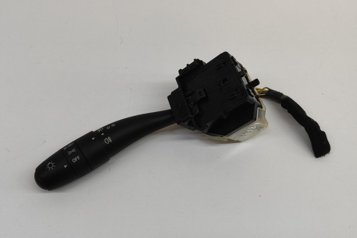 Buton comutator semnalizare KIA CEE\&#039;D SW ED 2008 OEM: 93410-1H200 28886528