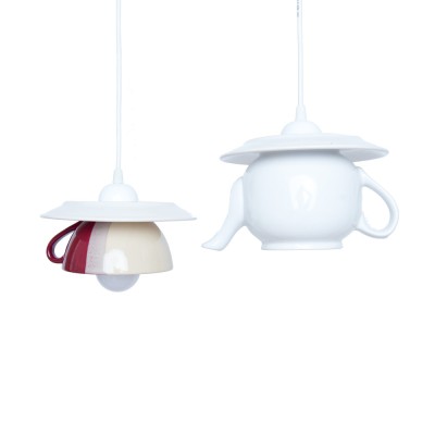 Lustra &amp;bdquo;Tea time&amp;rdquo; ceainic si ceasca marsala &amp;amp; white foto