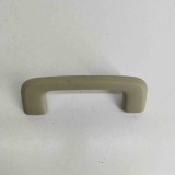 M&acirc;ner plafon dreapta față MITSUBISHI OUTLANDER III GG_W, GF_W, ZJ 2017 OEM: 7610A111YA 27405739