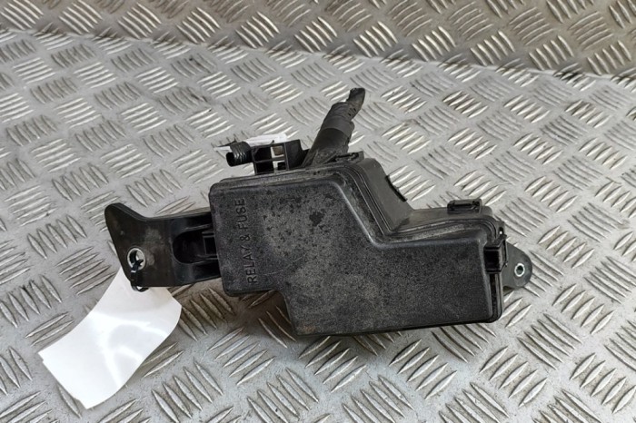Modul panou de siguranțe TOYOTA YARIS CROSS MXP_ 2024 OEM: 82662-0D740,82610-K0030,82741-K0060 | 31546077