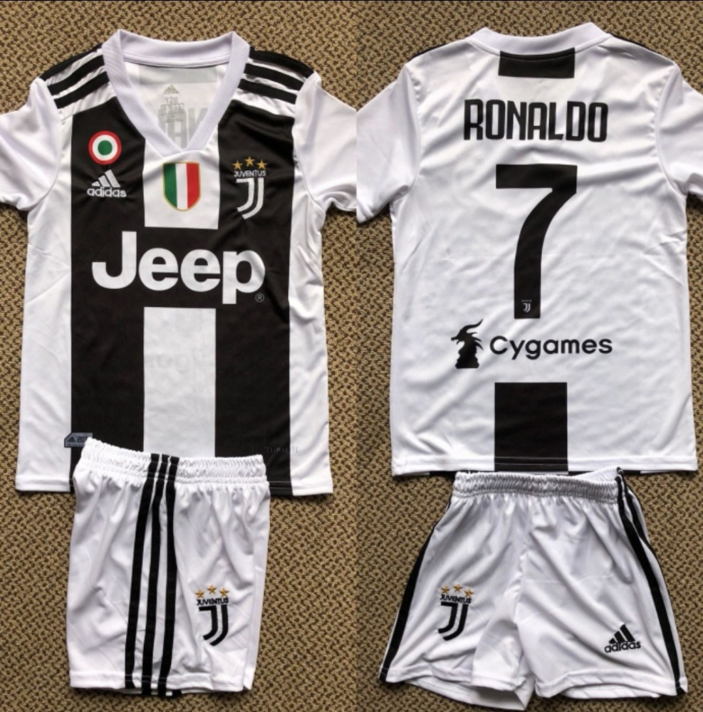 Echipament Fc Juventus RONALDO copii 6-14 ani-pantalon conic | arhiva  Okazii.ro