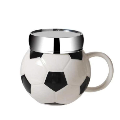 Cana din ceramica cu capac Pufo Love Play Football pentru cafea sau ceai, 350 ml, alb/negru foto