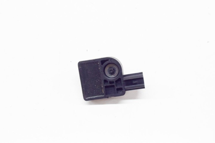 Senzor de impact lateral dreapta TESLA MODEL S 2016 OEM: 1005274-00-B 13931269