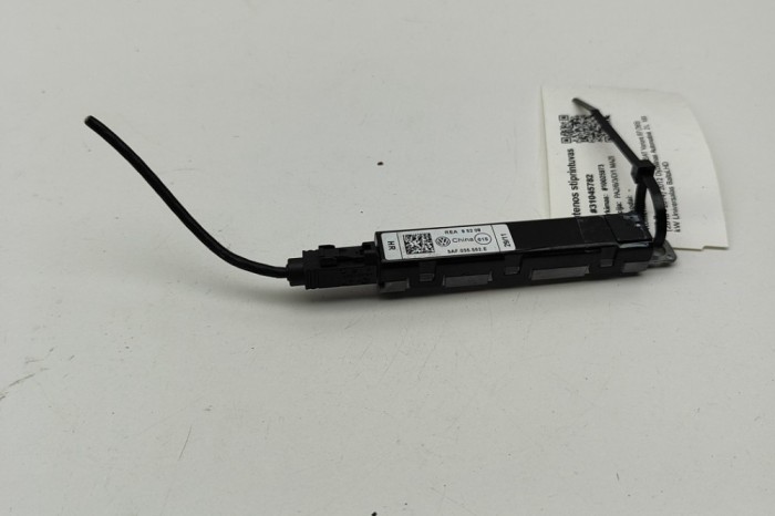 Amplificator de antena VW PASSAT Variant B7 365 2012 OEM: 3AF035552E | 31045782