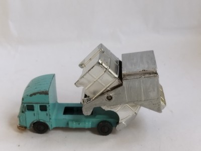 bnk jc Husky S&amp;amp;D Refuse Van foto