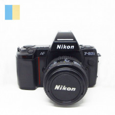 Nikon F-801s cu obiectiv Nikon AF Nikkor 35-70mm f/3.3-4.5 foto
