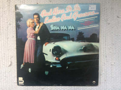 sha na na and here it is ladies and greasers disc vinyl lp muzica r&amp;#039;n&amp;#039;r rock VG+ foto