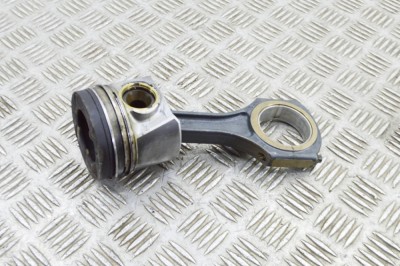 Piston MERCEDES-BENZ SPRINTER 3,5-t 906 2012 OEM: A6510300020,A6510301117 18301874 foto