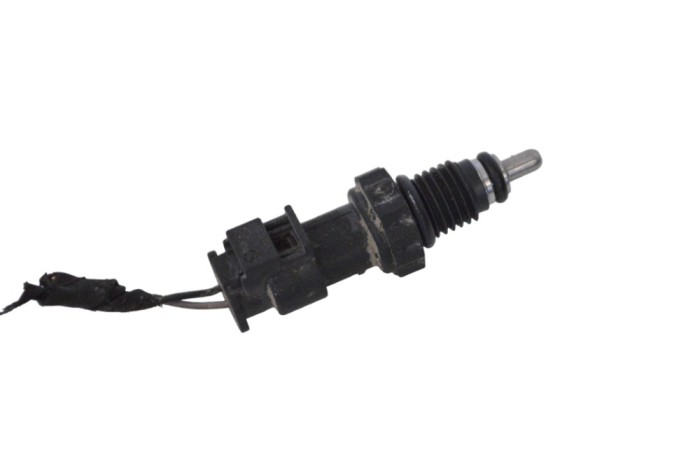 Senzor de temperatură lichid de răcire AUDI Q5 8R 2013 OEM: 059919523A | 21590090
