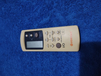 Telecomanda aer conditionat / telecomenzi aer conditionat ORIGINALE, VORTEX , stare foarte buna, perfect functionala !! foto