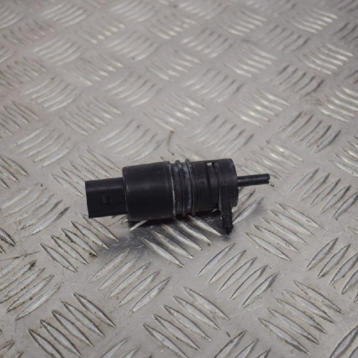 Motor rezervor lichid de parbriz BMW X3 F25 2011 OEM: 8362154 2796755