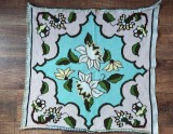Lucru de mana - cusatura pe etamina in punct chilim / kilim - design cu nuferi, 66cm x 66cm
