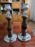 Pereche sfeșnice retro din lemn și crom, pentru lum&acirc;nări groase (20 cm)