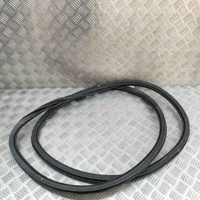 Garnitura ușă dreapta față AUDI Q7 4M 2016 OEM: 4M0831721D foto