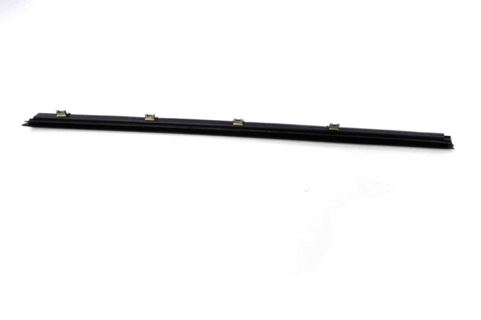 Chedar geam ușă dreapta față JAGUAR F-PACE X761 2017 OEM: HK83-21434-AB