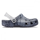 Saboti Crocs Classic Topographic Clog Kids Albastru - Deep Navy/Multi, 28 - 30, 32 - 34, 36 - 38