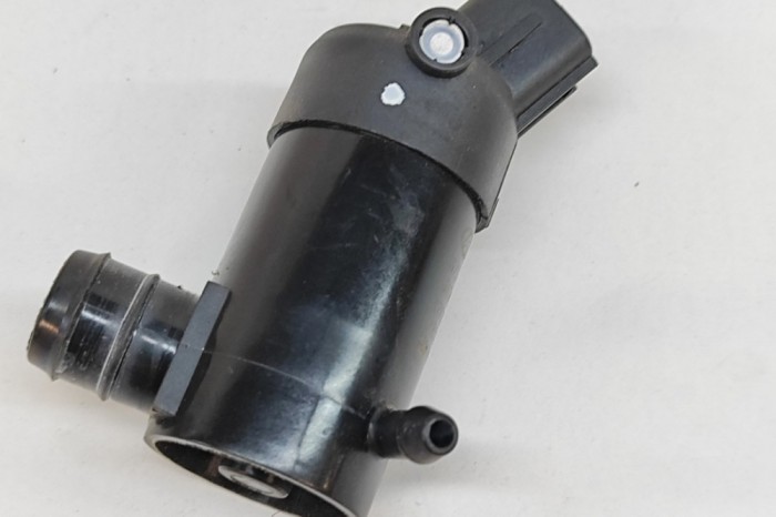 Motor rezervor lichid de parbriz KIA EV6 CV 2023 OEM: 95810-3T500 21737442