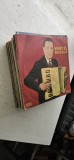 DISC VINIL POPULARA LOT 26 BUCATI , CU ZGARIETURI . SE POT ASCULTA .