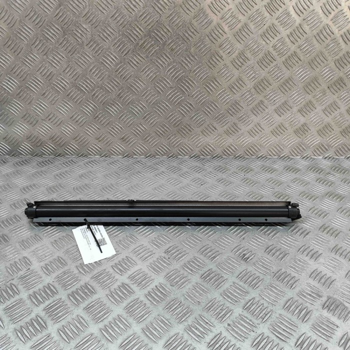 Rulou parasolar ușă dreapta spate AUDI A8 D2 4D2, 4D8 1997 OEM: 4D0861334A