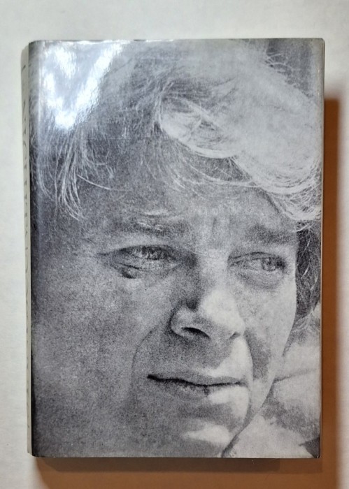 Carte Nichita Stănescu &bdquo;Frumos ca umbra unei idei&rdquo; 1985 Ed. Albatros, hc
