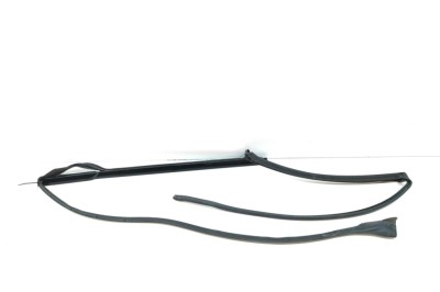 Bandou superior ușă dreapta spate LAND ROVER DISCOVERY V L462 2017 OEM: HY32-255A60-AB,HY32-250A20-A 22809317 foto