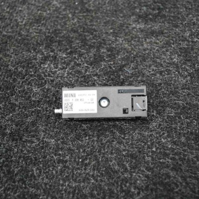 Amplificator de antena MINI COUNTRYMAN R60 2017 OEM: 9338153 foto
