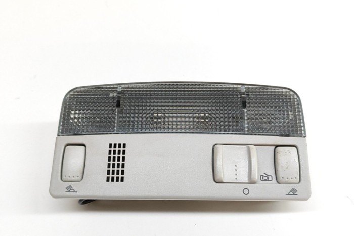 Iluminare interioară VW AMAROK 2H_, S1B 2020 OEM: 3B0947105,3B0035711B 28801577