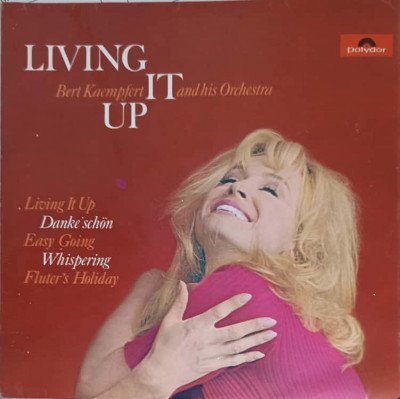 Disc vinil, LP. LIVING IT UP-Bert Kaempfert, His Orchestra foto