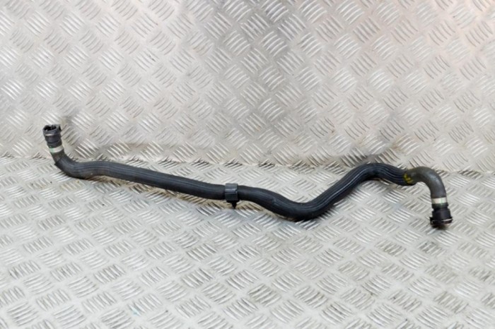 Furtun de lichid de răcire LAND ROVER RANGE ROVER EVOQUE L538 2017 OEM: GJ32-7H255-AB 14502718