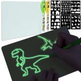 Plansa pentru Desenat cu Lumina Led, 6 Sabloane Diferite, 2 Markere cu Lumina, Waterproof, Negru