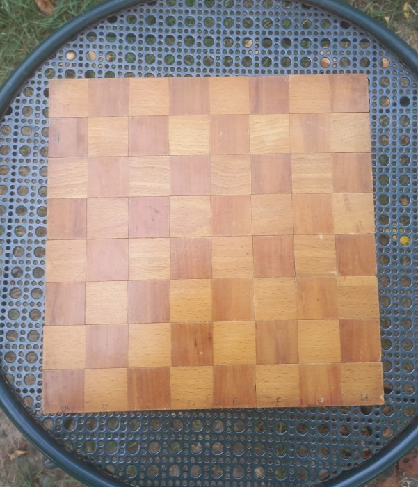Tabla se sah veche din lemn pliabila