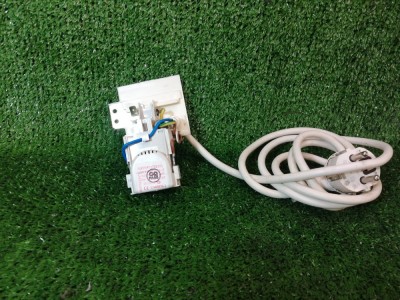 Condensator cu cablu masina de spalat Indesit Innex /C98 foto