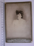 Fotografie cu doamnă din Piatra Neamț &icirc;n 1903