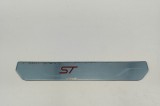 Ornament prag interior dreapta față FORD PUMA J2K, CF7 2024 OEM: L1TJ-132K14-BC | 31988780
