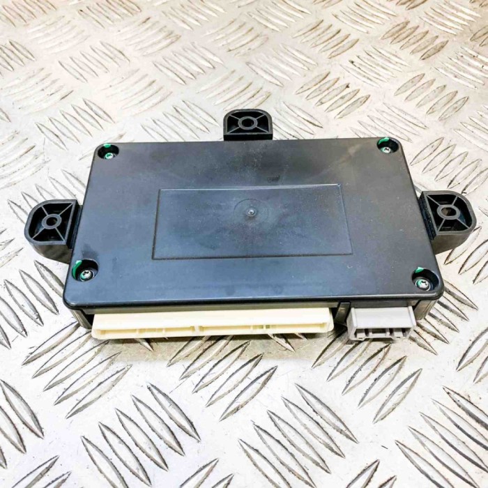 Modul de control ușă st&acirc;nga spate TESLA MODEL X 2016 OEM: 1045490-10-D 10639532