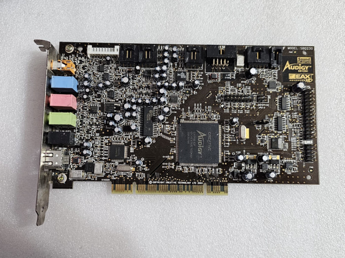 Placa de sunet CREATIVE Sound Blaster Audigy SE SB 0230 5.1 canale PCI